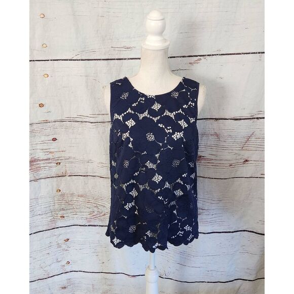 Lilly Pulitzer Iona Lace Overlay Sleeveless Top Size Medium - Picture 2 of 7